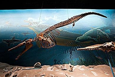 恐怖游戏《女鬼桥二 释魂路》10分钟试玩视频